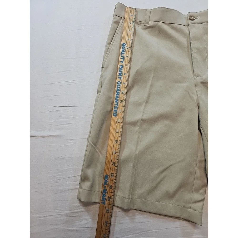 Izod Golf Shorts Mens 34 Sport flex Strait Fit Beige NWT